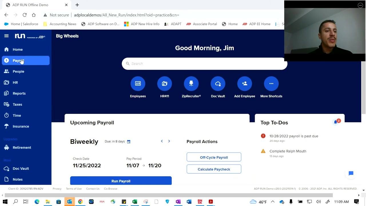 Payroll tab selected and Run Payroll button highlighted on dashboard.