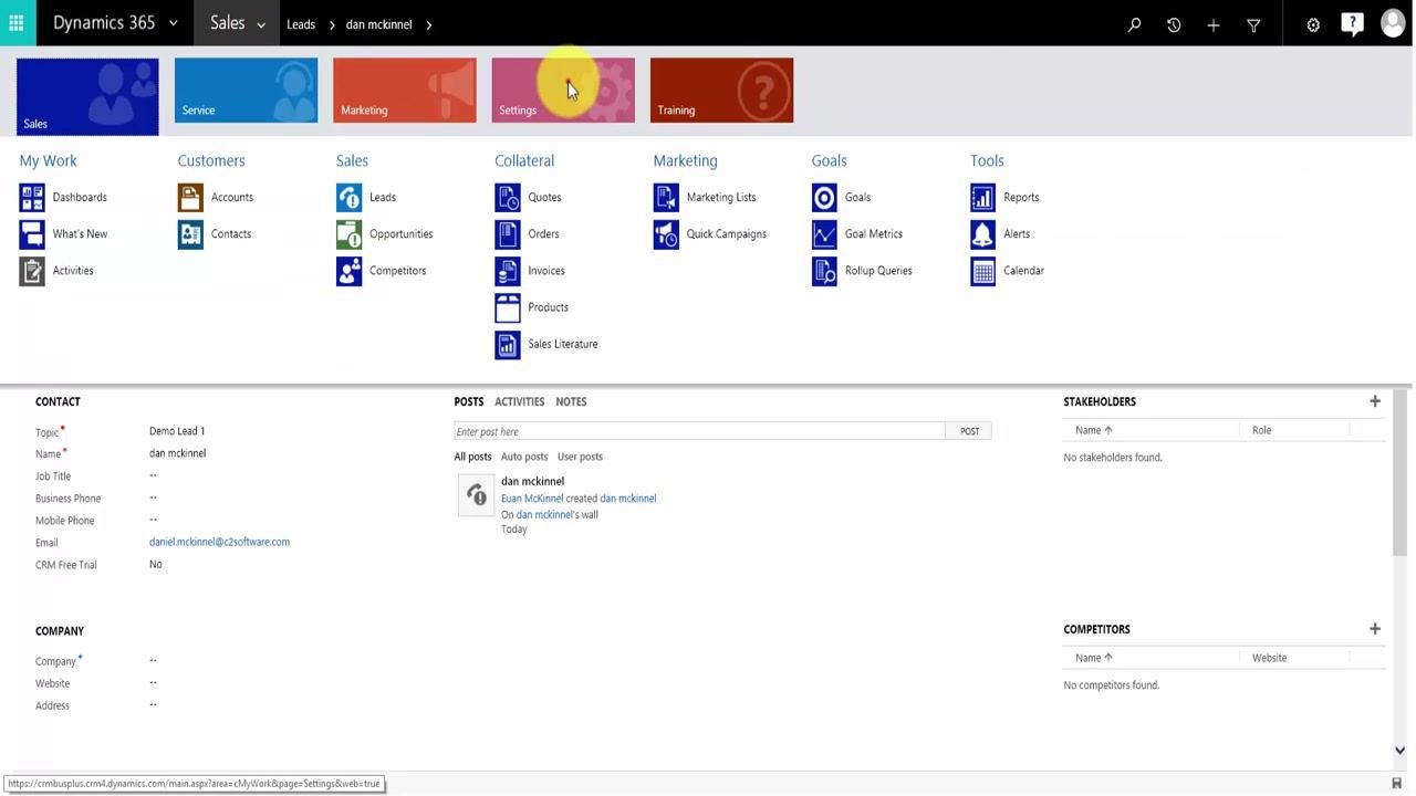 Lead record showing the process bar with CRM Free Trial set to Yes and the Free Trial Details stage open