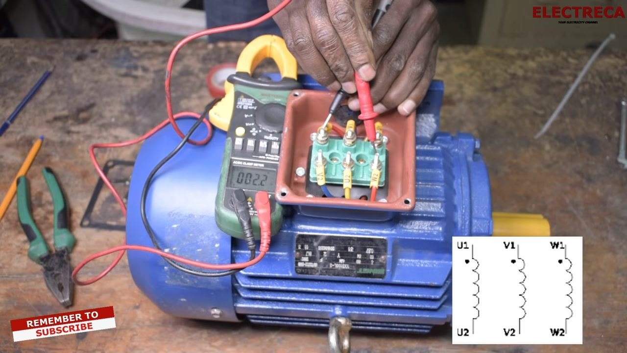 Multimeter probes touching the W1 and W2 terminals, with the display showing a resistance value of 0.22 Ω and the winding diagram overlaid for reference.