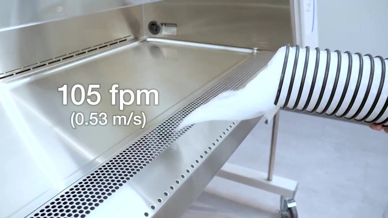 Vapor released at the front grille with an overlay reading "105 fpm (0.53 m/s)," indicating inflow air velocity.