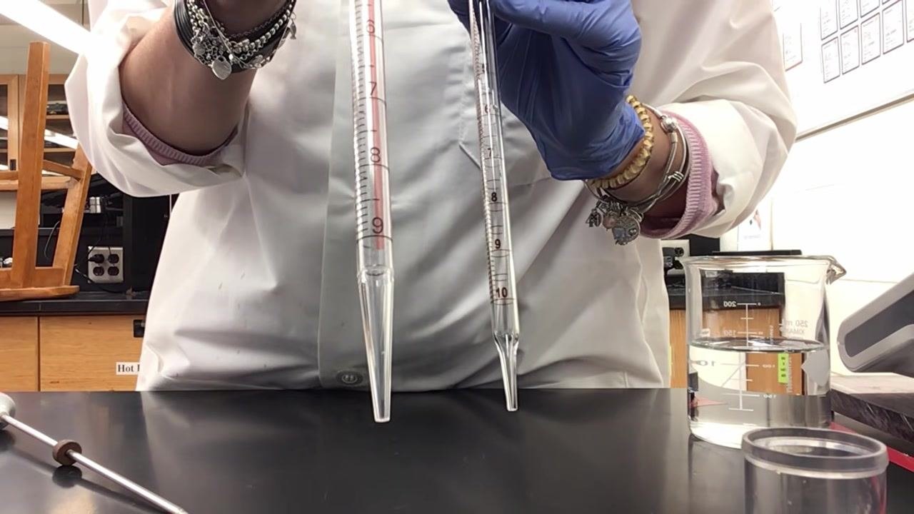 Both pipettes held side by side, clearly showing the 9 mL and 10 mL markings and their tips