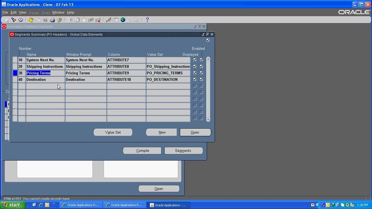 Descriptive Flexfield Segments window showing context field values: Global Data Elements, LC Details, Other Details.