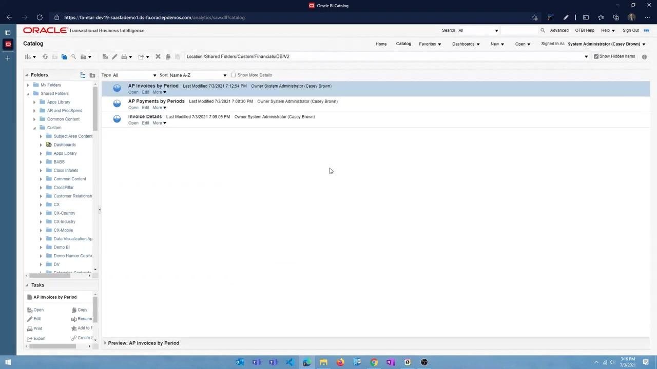 Dragging an analysis from the Catalog into the dashboard content section.