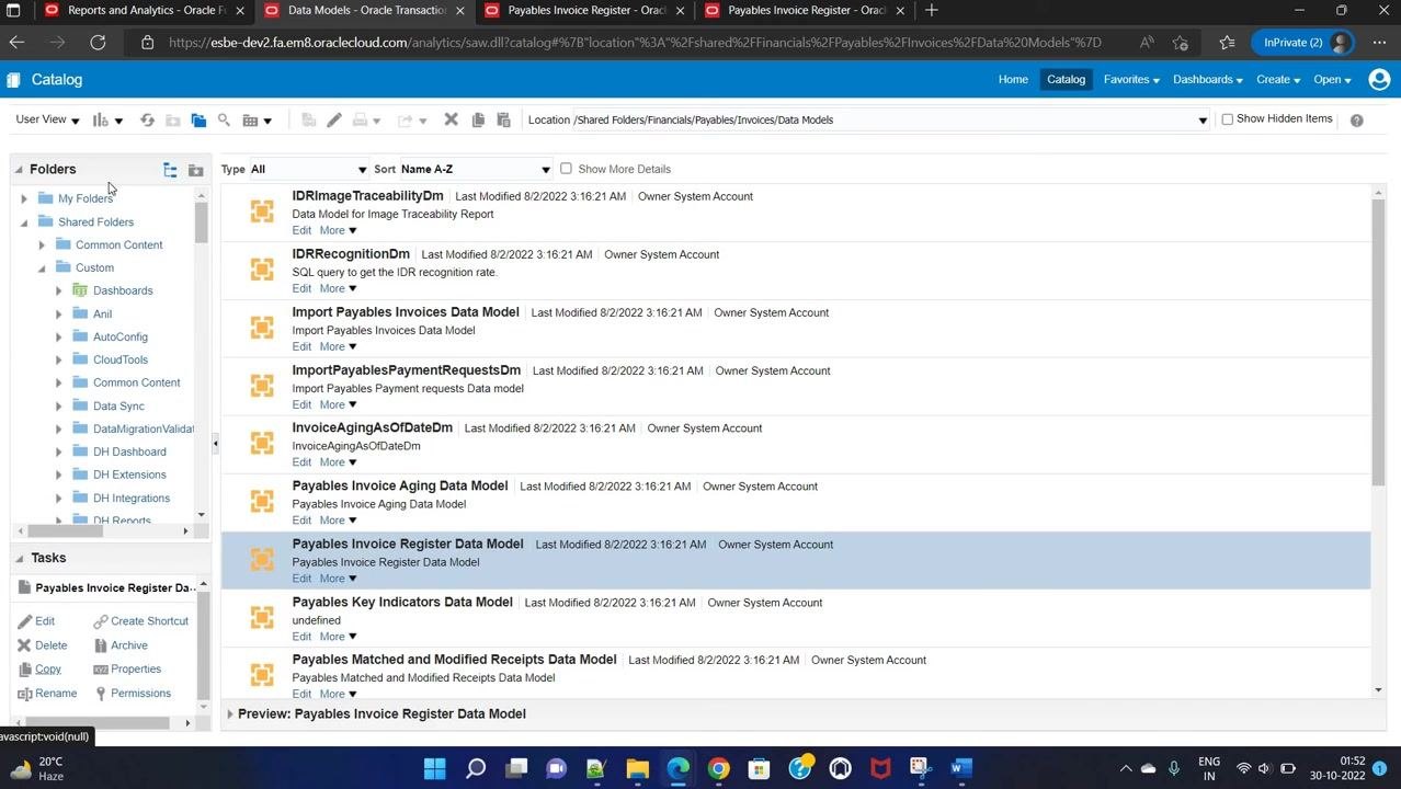 Oracle Cloud Catalog showing the Custom > Financials > Payables > Invoices folder with the custom report and data model listed