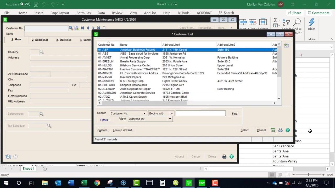 Sage 100 main dashboard with the Favorites panel and Customer Maintenance highlighted