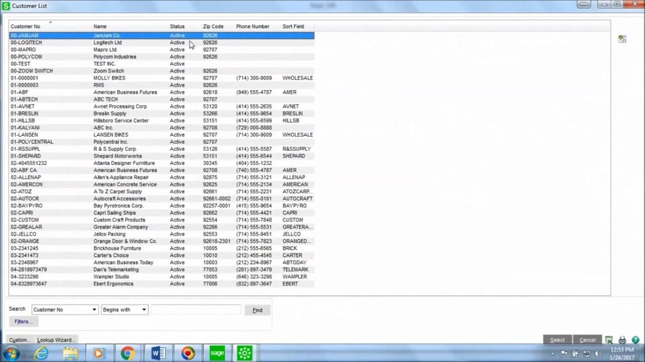 A/R Cash Receipts Entry Batch window showing the batch number, comment field, and Accept button