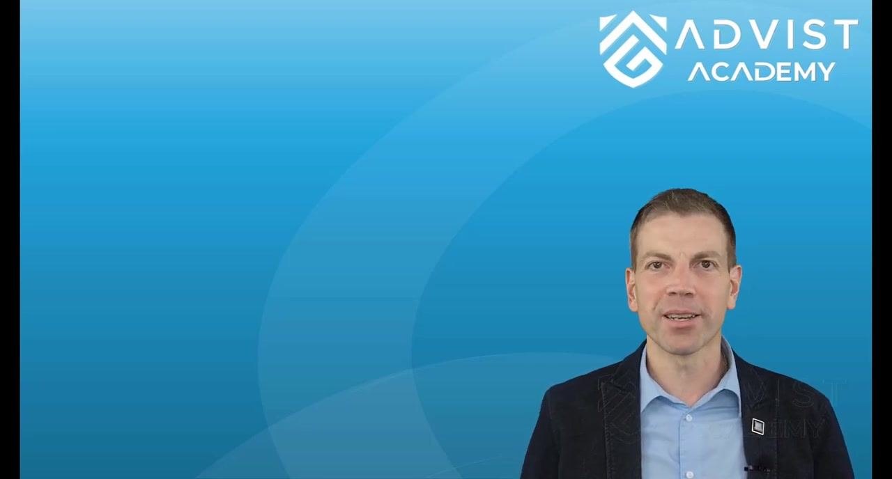 Presenter standing in front of a blue background with the Advist Academy logo in the top right corner, delivering a closing message. No SAP interface is visible.
