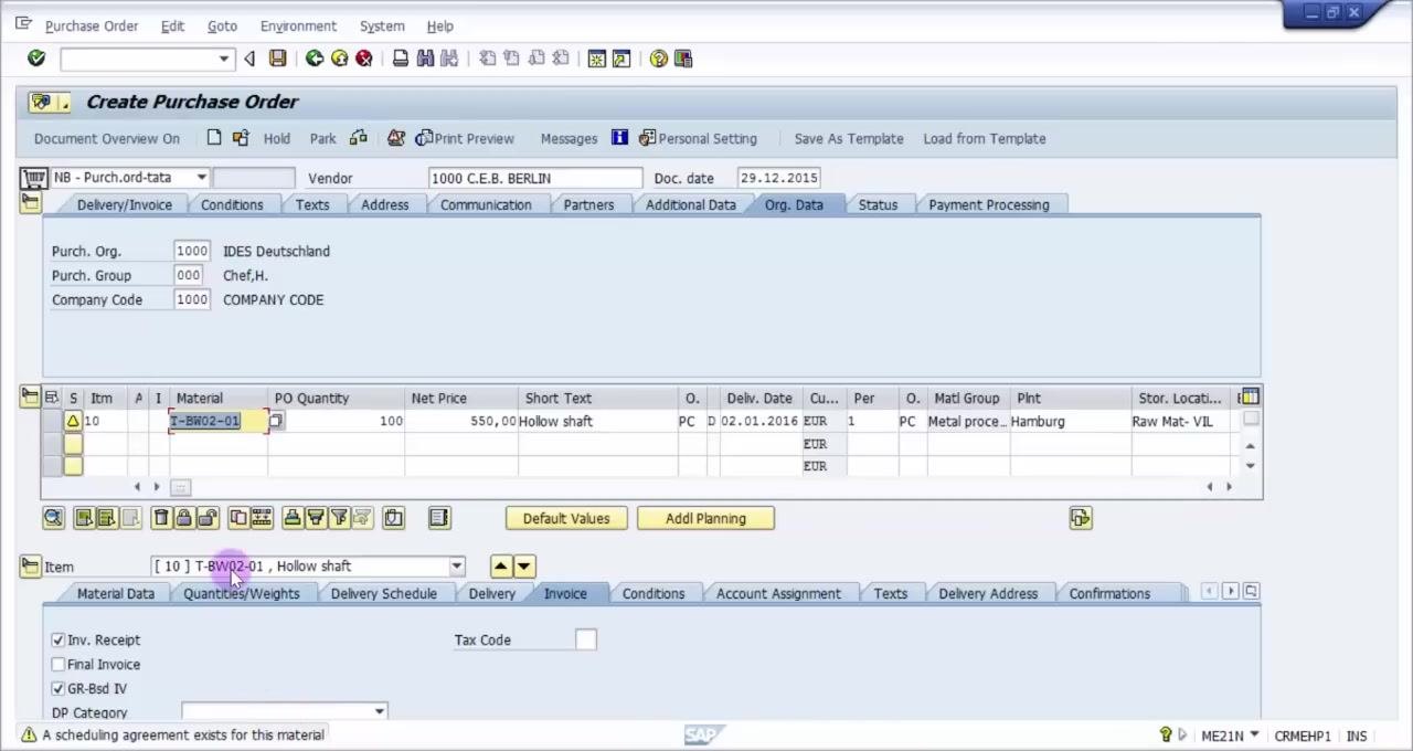 Purchase order screen showing the scheduling agreement notification for material T-BW02-01, with all required fields filled