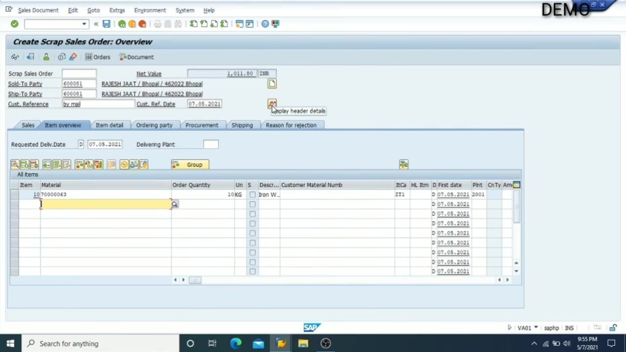Create Scrap Sales Order: Overview screen with cursor on the 'Display header details' icon, showing order and item details