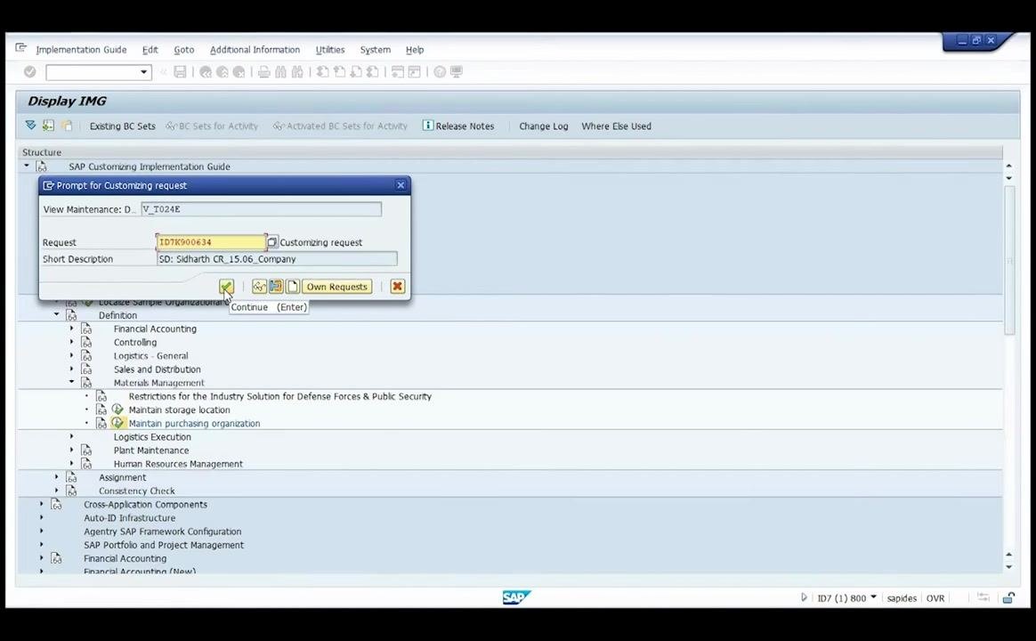 Prompt for Customizing request dialog with request ID7K900634 selected, ready to continue