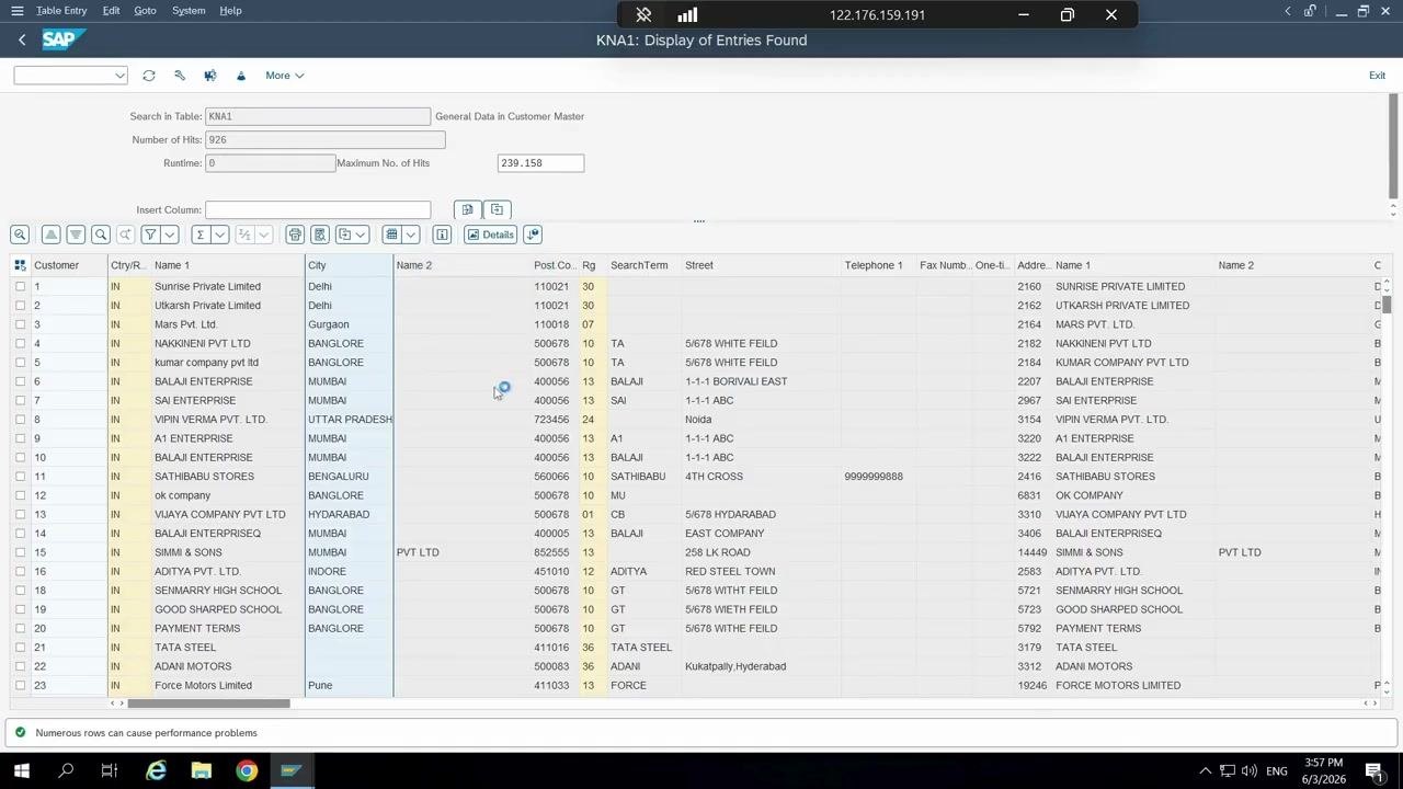 Change Layout dialog open, with columns being moved between Displayed Columns and Column Set.