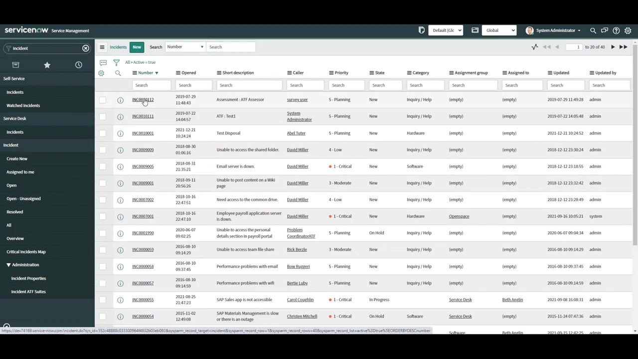 ServiceNow Incident list view with various incidents displayed, the navigation pane on the left, and the update set picker visible in the header